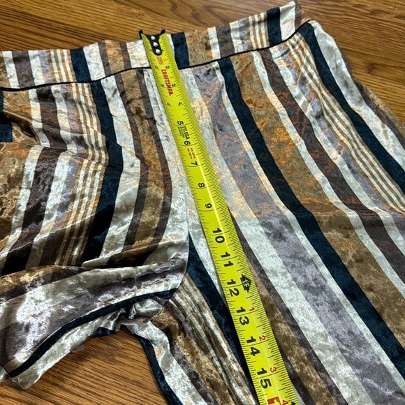 NWT Lulus Frou Frou Tan Multi Striped Velvet Cropped Wide-Leg Pants Large - Picture 12 of 12